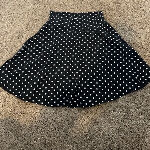 Polka dot pleated skirt. Size XS